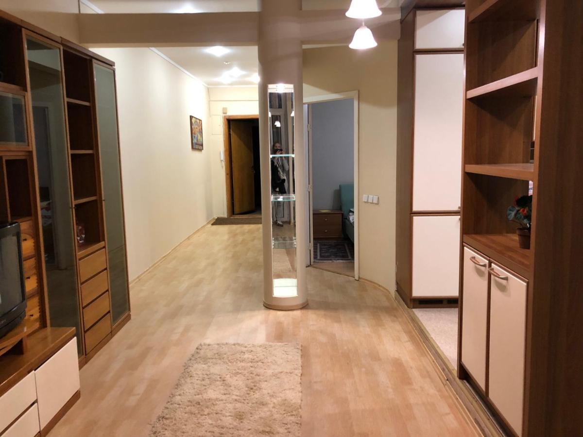 Lux In The Center With Jacuzzi Area * Dnipro