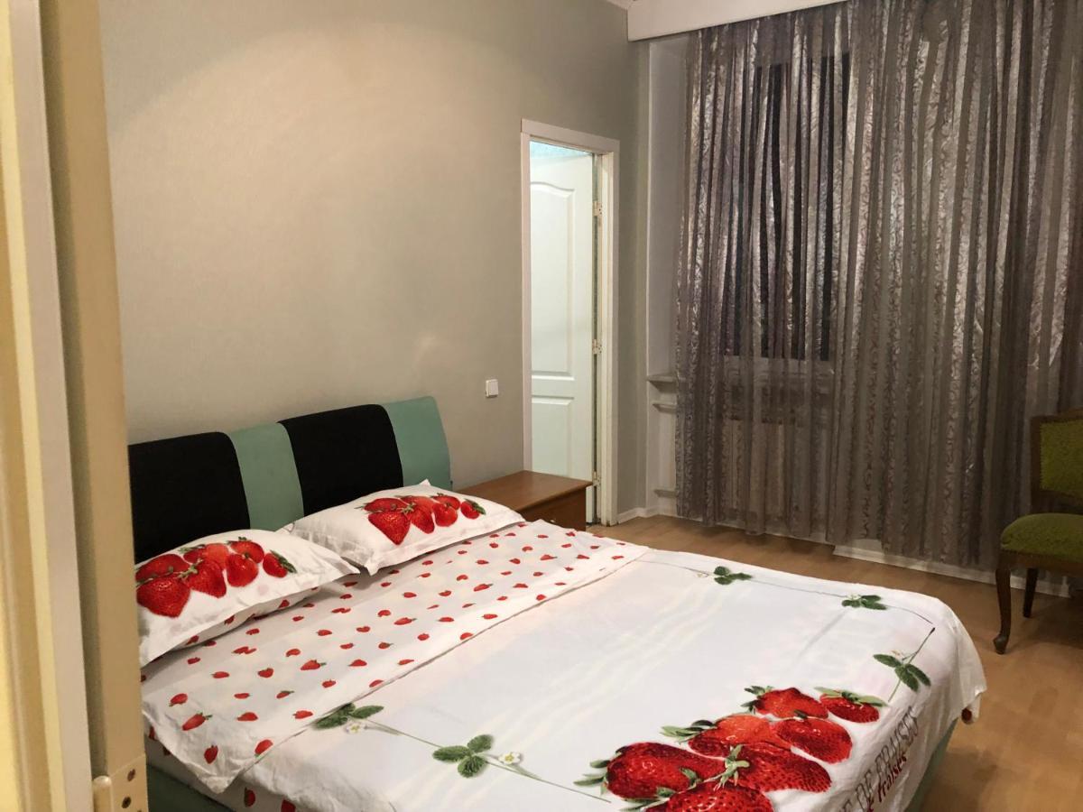 Lux In The Center With Jacuzzi Area Dnipro
