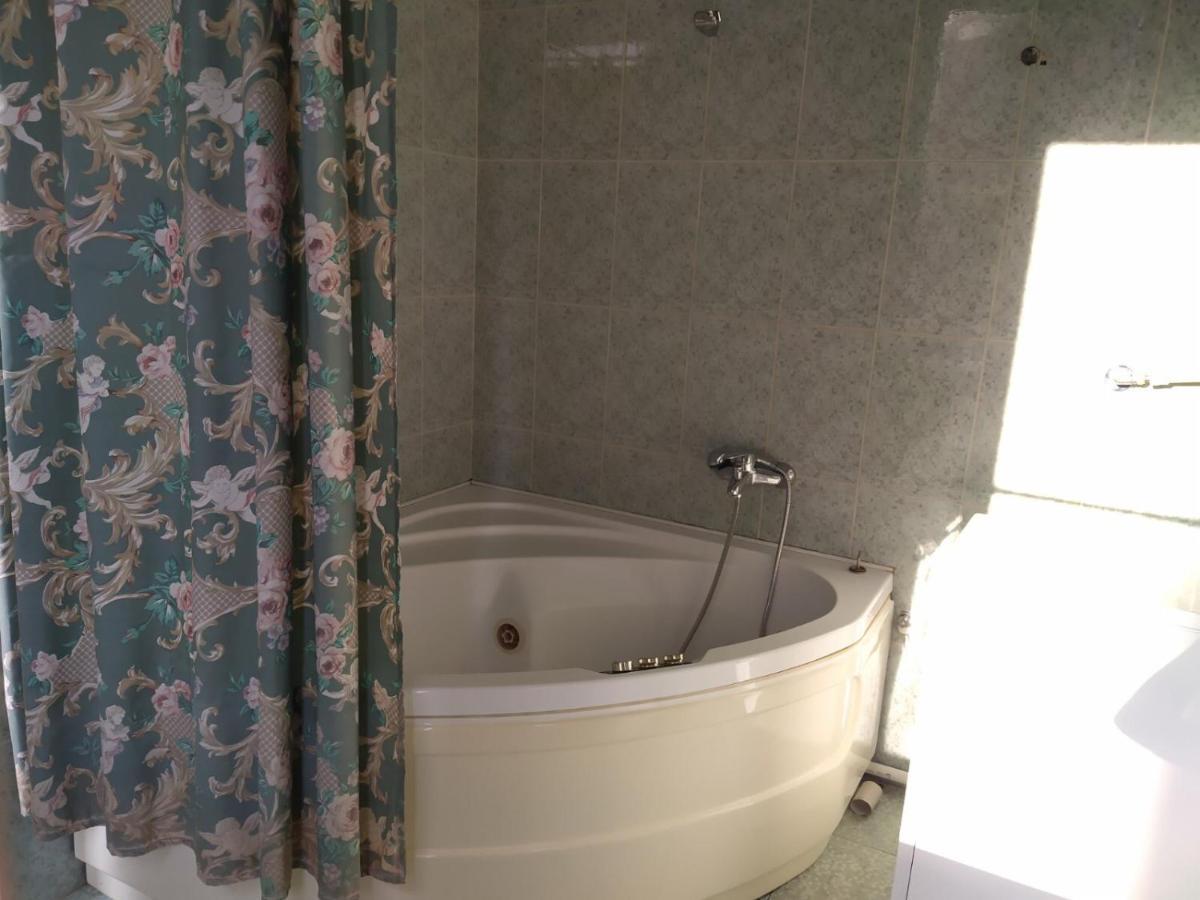 Lux In The Center With Jacuzzi Area Apartment *